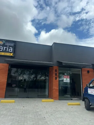 LOJA TERREA REFORMADA NA RUA SENADOR RODRIGO LOBO NO BAIRRO IRIRIÚ 65 M2