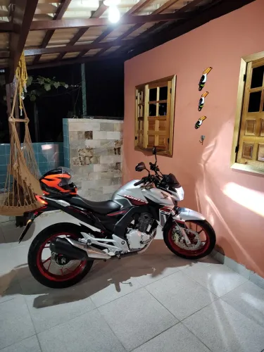 Vende-se cb Twister/ Flexione 250cc.