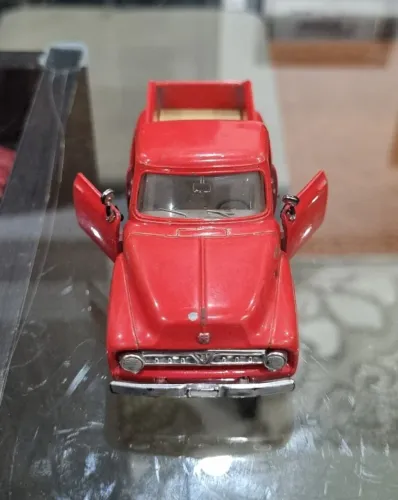 Miniatura de Pickup Ford 53, Maisto 