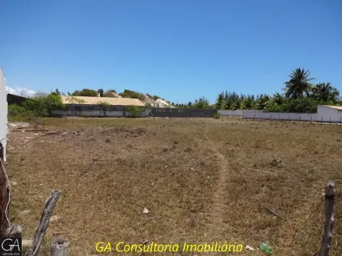 Terreno de esquina na Praia do Saco, em Estância.