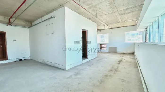 Sala Comercial á venda - Morumbi - 73m²- 2 vagas de garagem- estacionamento- recepção