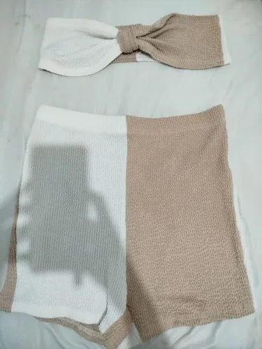 Conjunto shein Branco e Bege 