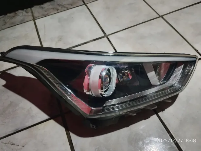 Farol Hyundai Creta c/ Led 16/21