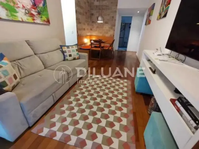 Apartamento - / Residencial / Botafogo