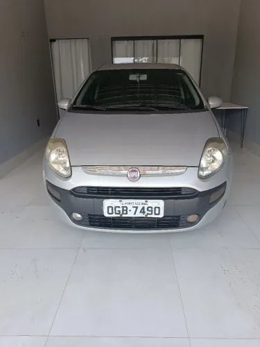 Fiat Punto Attractive 1.4 Fire Flex 8V 5P 2013