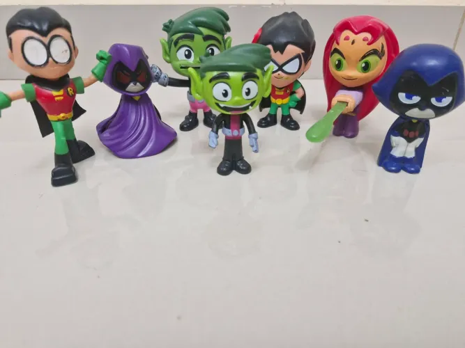 Action Figures Teen Titans Go! 7 miniaturas 