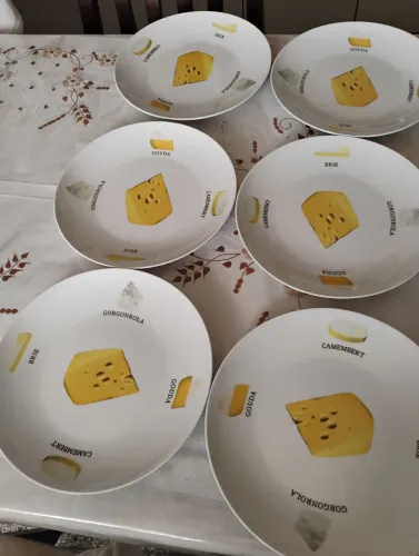 Jogo de prato de porcelana 