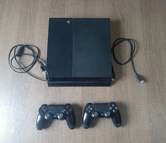 Promoção PlayStation 4 1Tb Destravado com 2 Controles( ACEITO CREDISHOP)