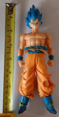 Miniatura Goku Super Sayajin Bootleg