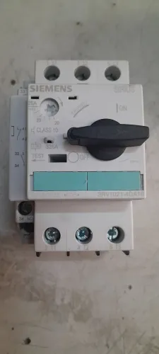 Disjuntor Motor Siemens 20-25A com auxiliar