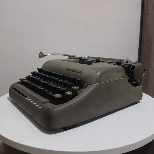 Máquina de escrever antiga