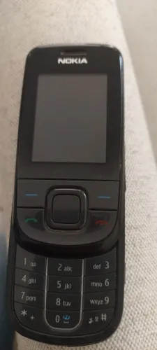 Vendo um celular NOKIA tem que trocar a bateria