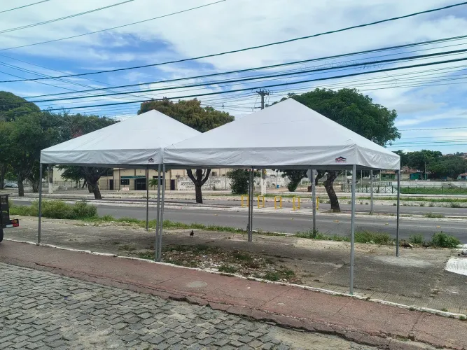 Tendas 4x4 semi-nova 