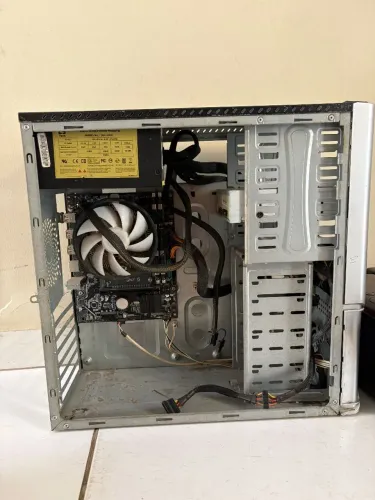 Computador com gabinete