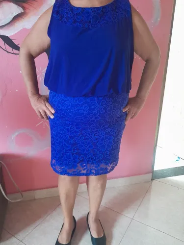 Vestido de formatura, veste bem e fica super confortável no corpo. Tamanho G ao GG.
