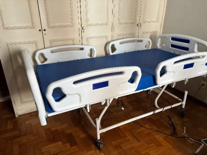 Cama Hospitalar motorizada com controle remoto