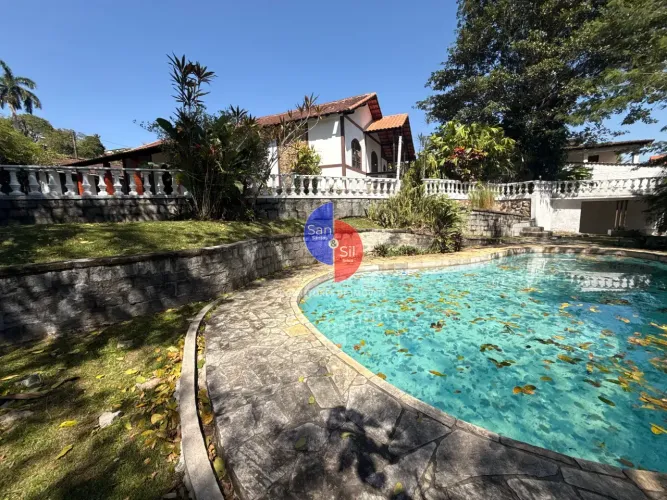 Casa em Condomínio com 5 Quartos, Suíte, Piscina, Lareira à venda, Caneca Fina, Guapimirim
