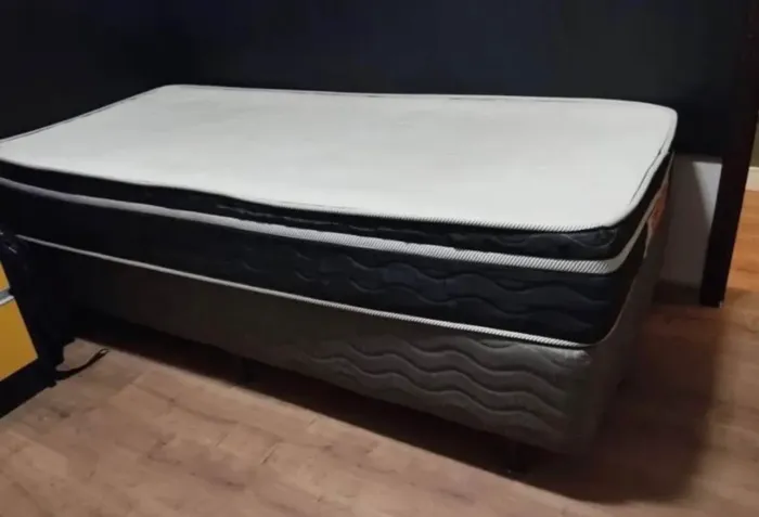 Cama