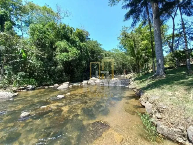 Linda chácara no Sana Serra de Macaé, para quem procura conforto e sossego!