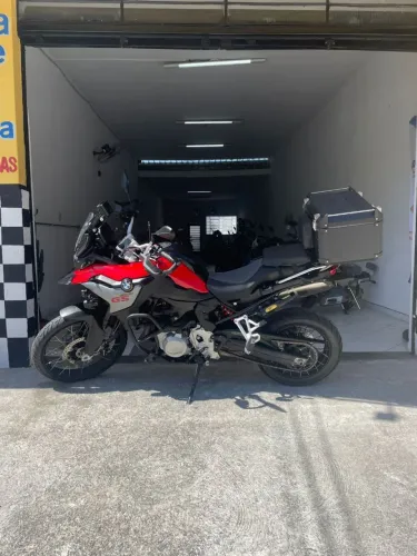 Moto impecável!