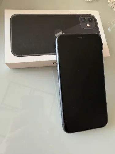Vende-se IPhone 11 128GB Preto 