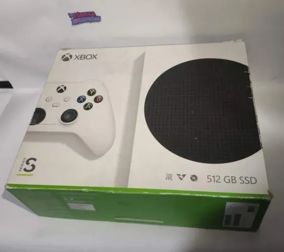 Xbox Séries S zero na caixa