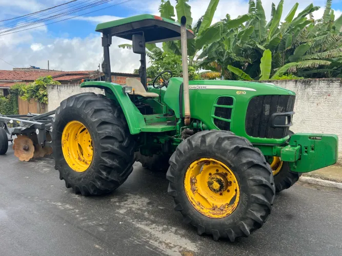 John deere 6110