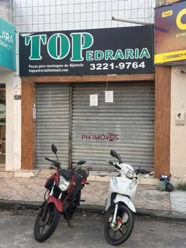 Loja comercial ampla no Centro de Maceió - 240m²