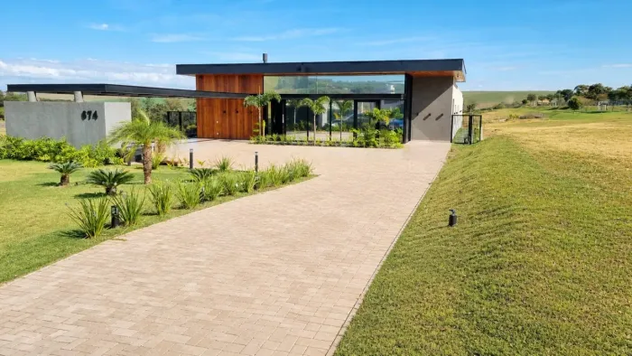 Casa com 4 quartos para alugar por R$ 9000.00 à venda por R$ 2980000.00, 324.00 m2 - - SER