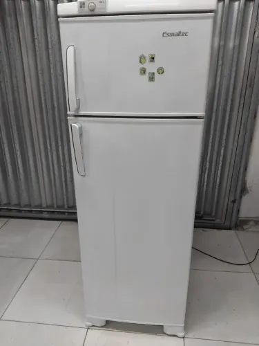 Vende-se geladeira 
