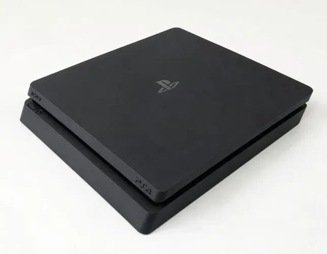 PS4 Slim (LEIA A DESCRIÇÃO)