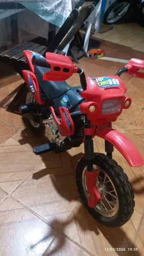 Motinha elétrica infantil