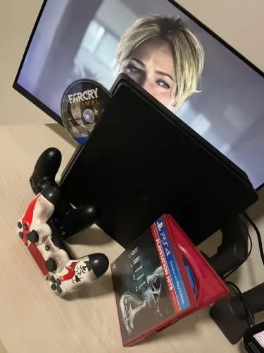 Ps4 slim *aceito cartão*