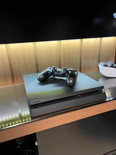PS4 SLIM 500GB