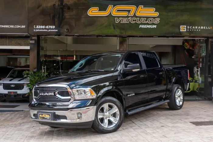 Ram Classic R/T 5.7 CD V8 4X4 Aut. 2023