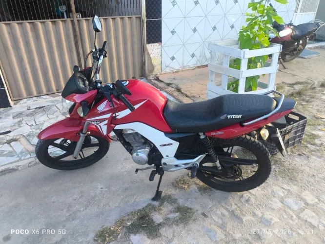 Honda Titan Vermelha Conservada - Pronta pra Rodar