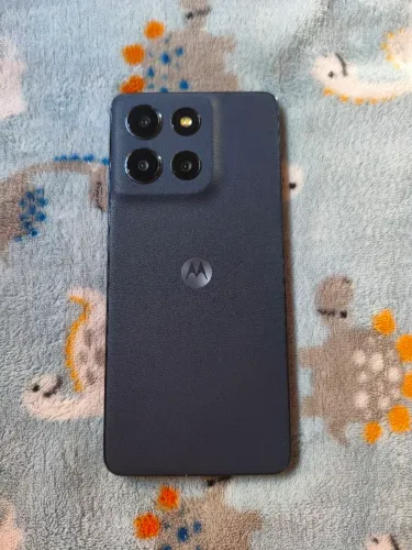 Motorola G86 zero para peça, placa queimada.