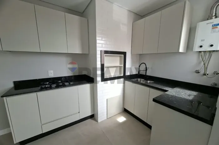MOVING SQUARE