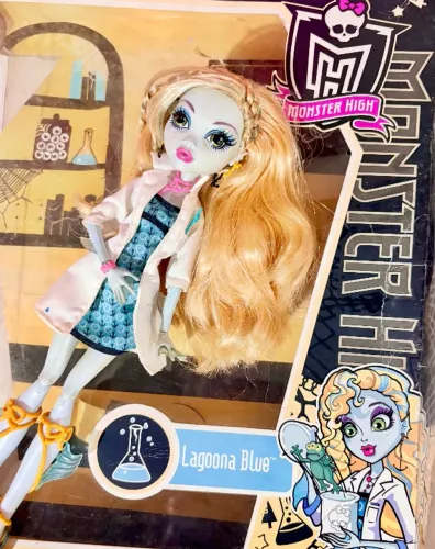 Monster High - Lagoona Blue Classroom COM CAIXA