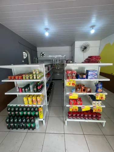 vende- se gôndolas central e de parede 