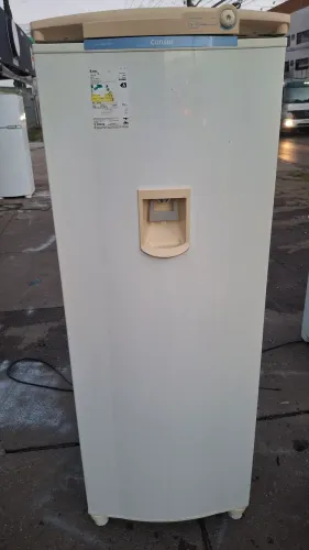 GELADEIRA CONSUL UMA PORTA CONSERVADA