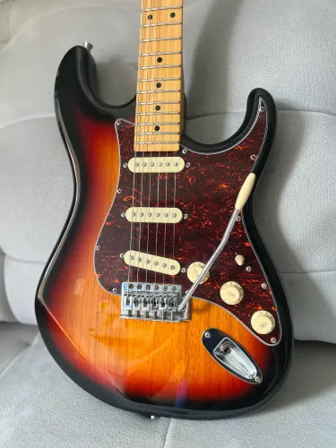 Guitarra TAGIMA TG 530 (Zeradinha)