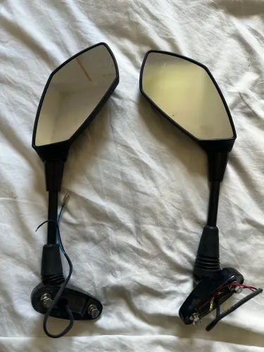 Retrovisor com pisca 