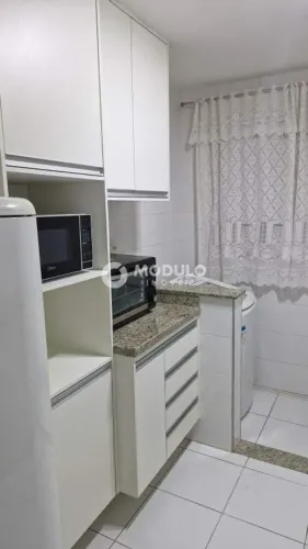 Apartamento disponível para locação no bairro Santa Mônica.