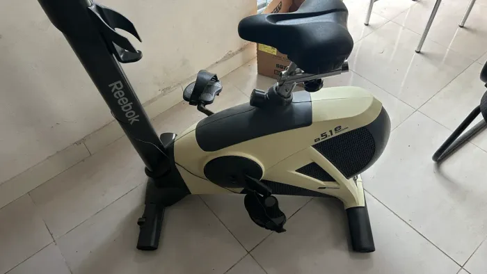 Bike Ergométrica Reebok B5.1e - Excelente Estado