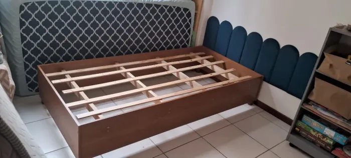 Cama solteiro madeira maciça