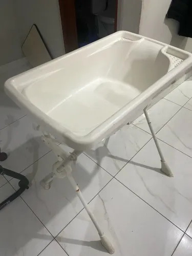 Banheira com base 