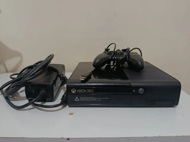 XBOX 360 E JOGOS