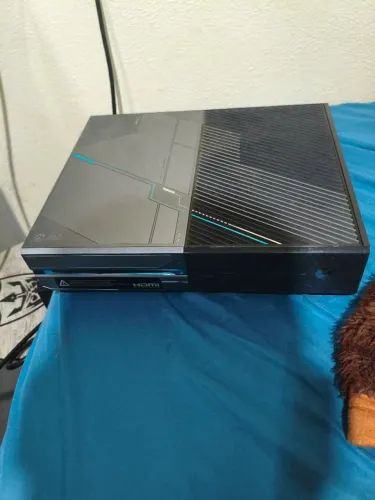 Xbox one 1tb Halo edition