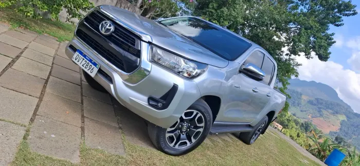 Toyota Hilux CD SRV 4X4 2.8 TDI Diesel Aut. 2021